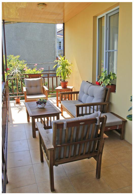 Tinikos Guest House Tel Avi Exterior foto