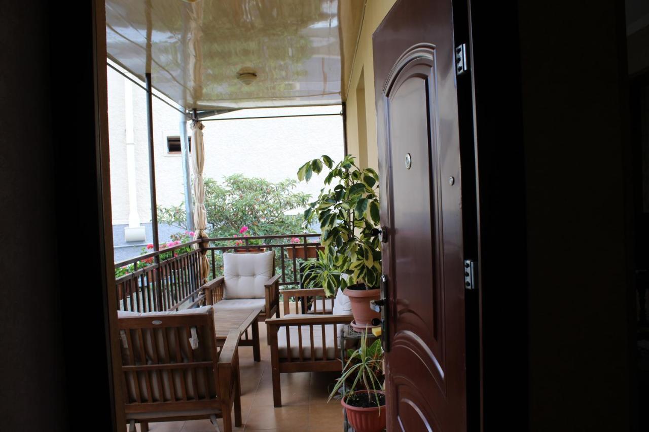 Tinikos Guest House Tel Avi Exterior foto